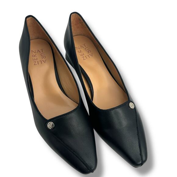Naturalizer Black Low Heel Pumps Size 7 Chunky Kitten Heel Pointy Toe Heels - Picture 9 of 11